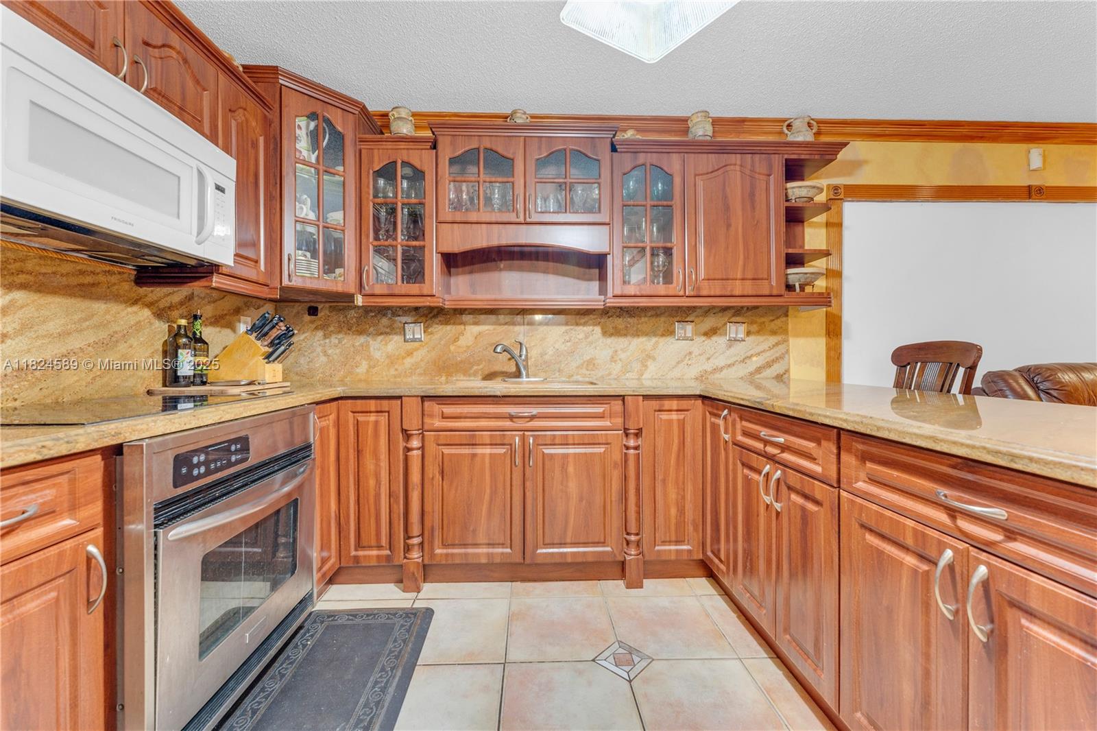 12350 NW 7th Trl, Miami, Florida image 9
