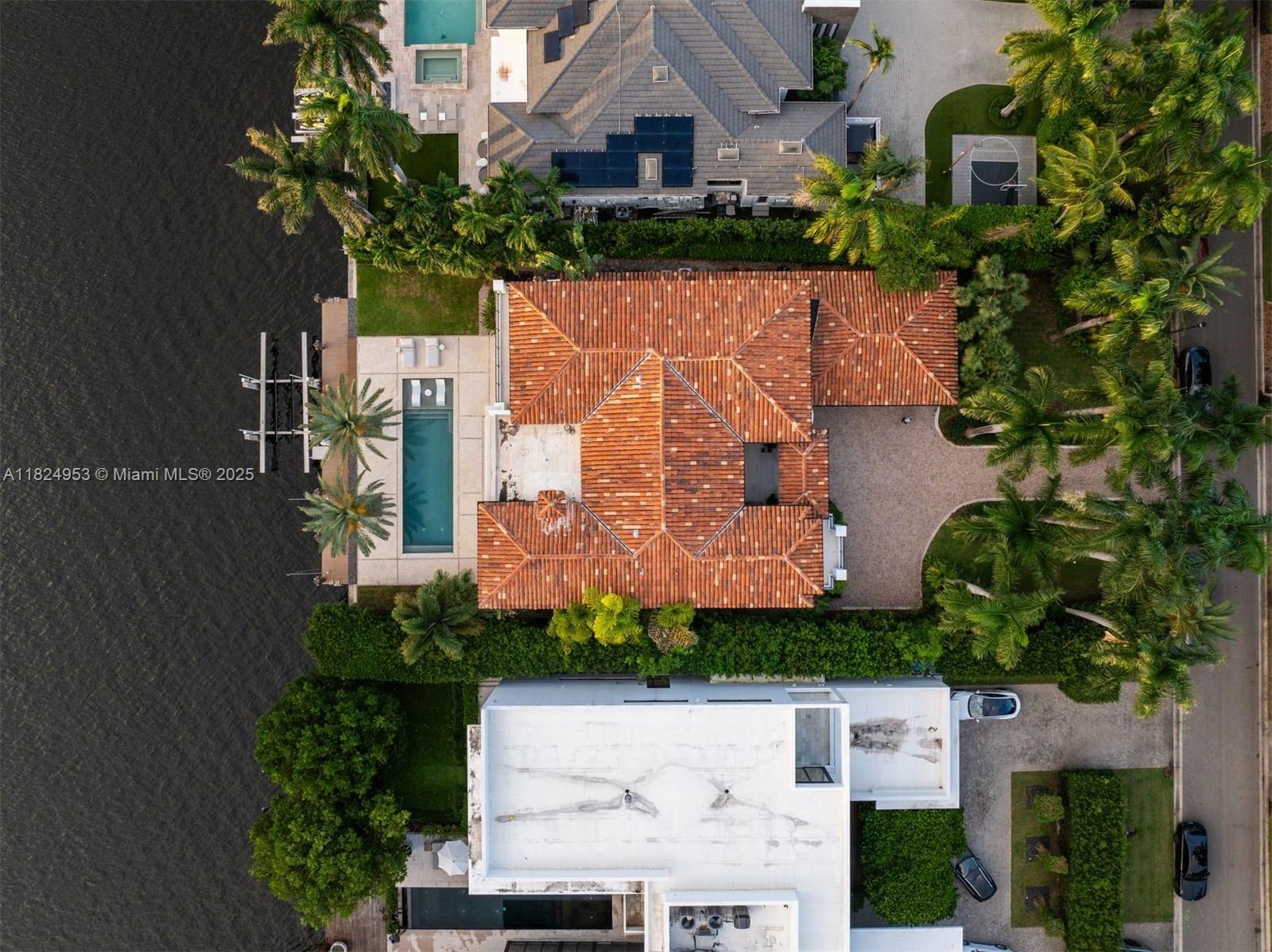 220 S Island Is, Golden Beach, Florida image 50