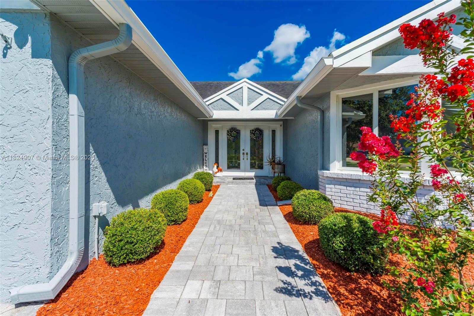 15904 W Wind Cir, Sunrise, Florida image 2