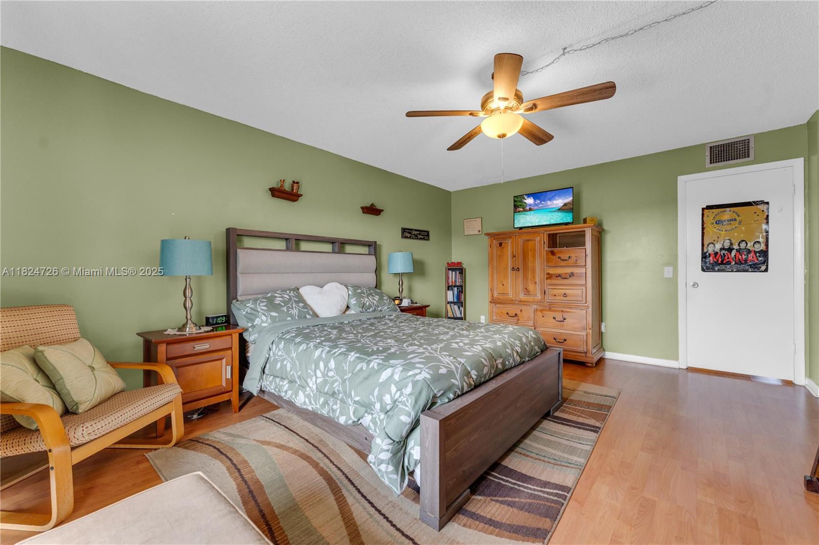 Property photo # 2
