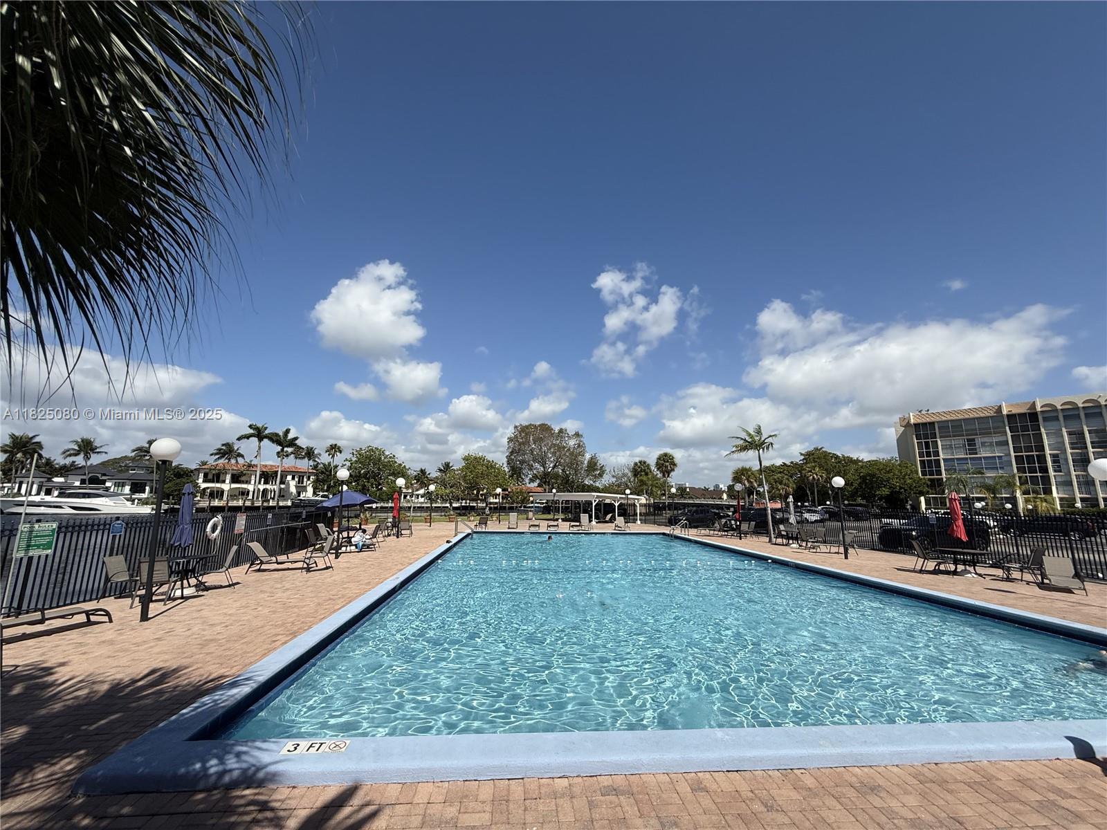 2101 Atlantic Shores Blvd #120, Hallandale Beach, Florida image 12