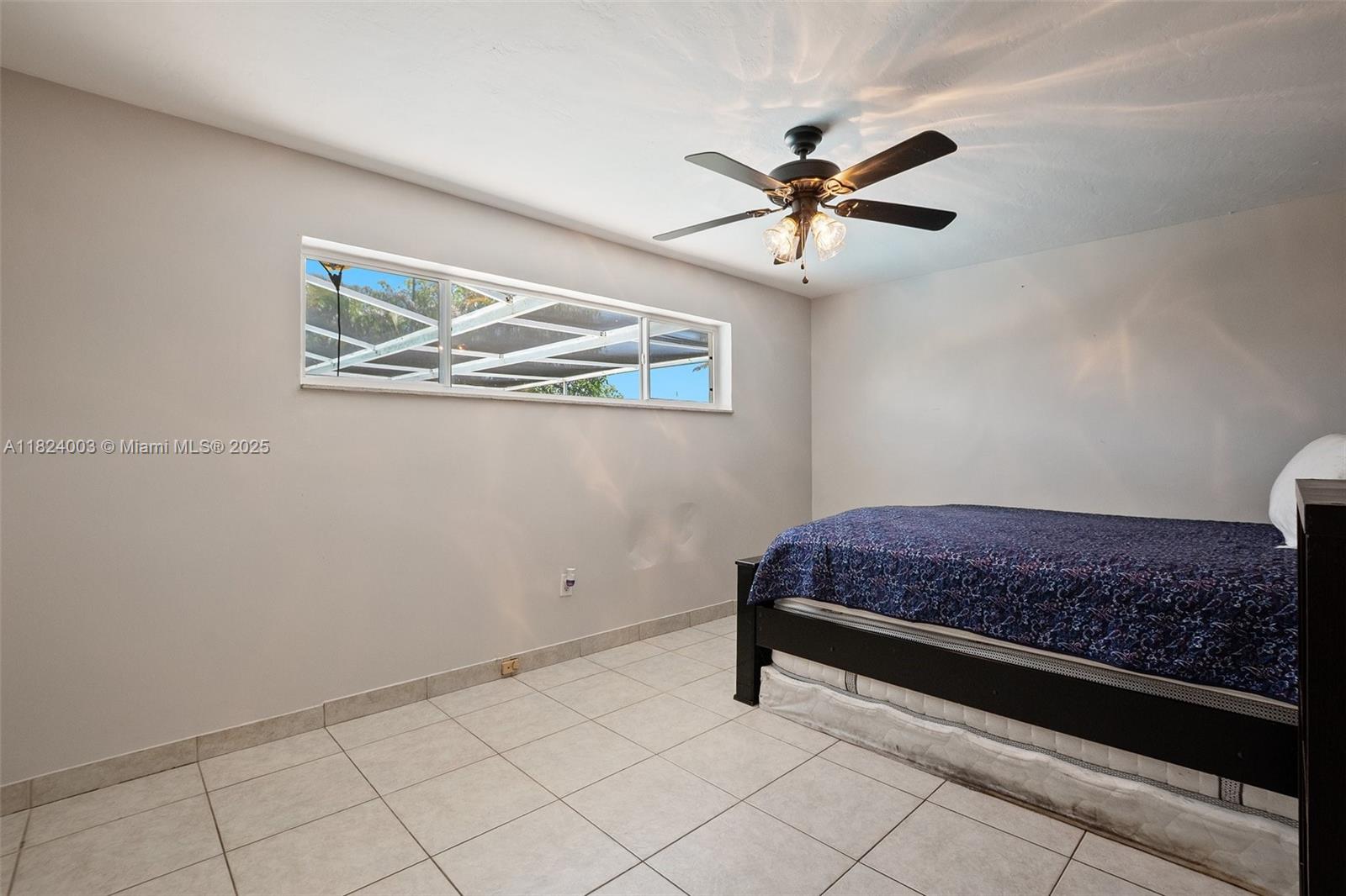 3813 S Lake Ter, Miramar, Florida image 12