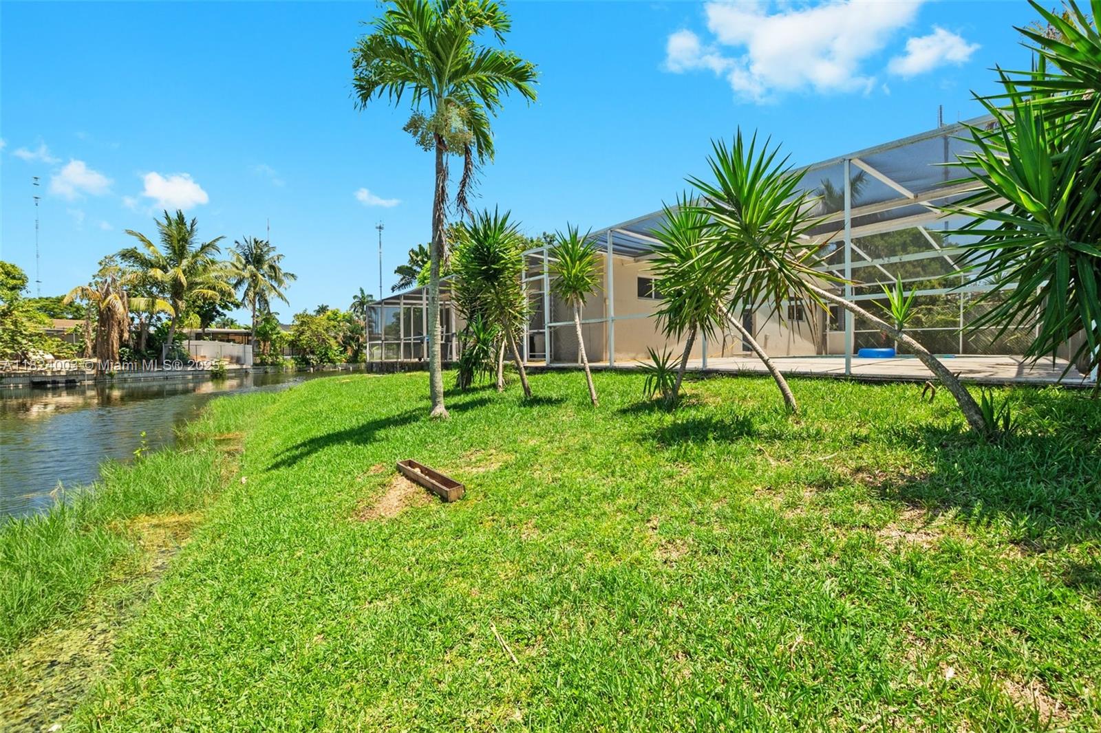 3813 S Lake Ter, Miramar, Florida image 29