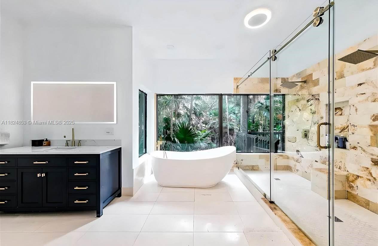 6039 Collins Ave #923, Miami Beach, Florida image 19
