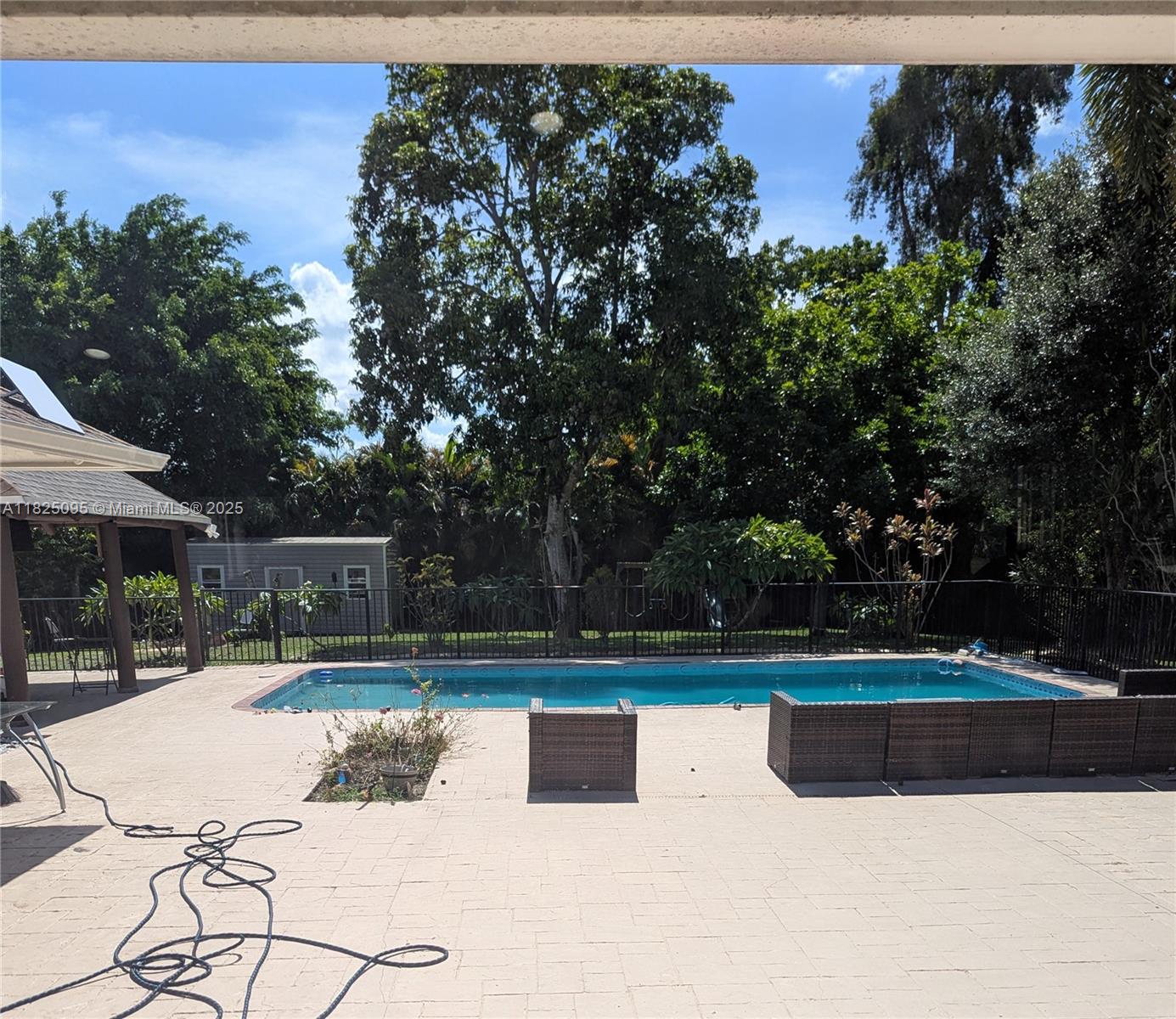 2171 NW 123rd Ave, Plantation, Florida image 2