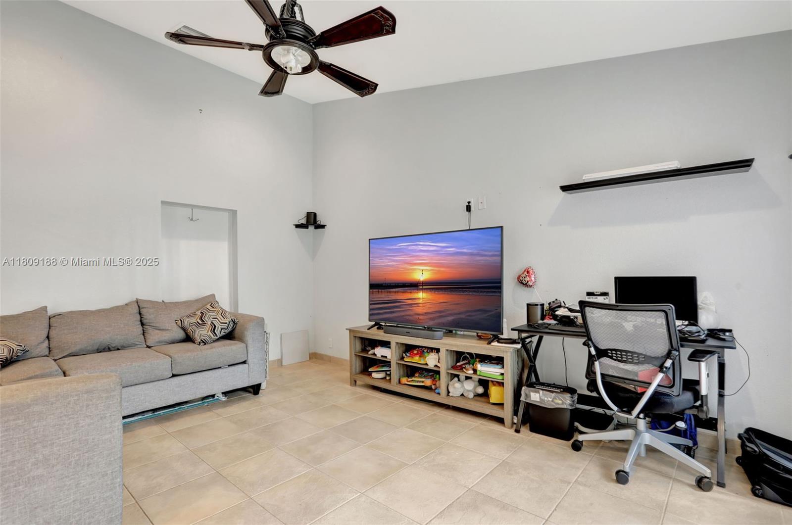 453 Lakewood Cir #A, Margate, Florida image 14