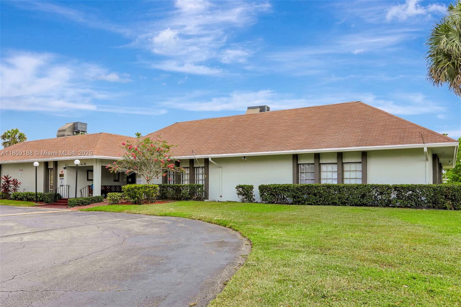 453 Lakewood Cir #A, Margate, Florida image 31