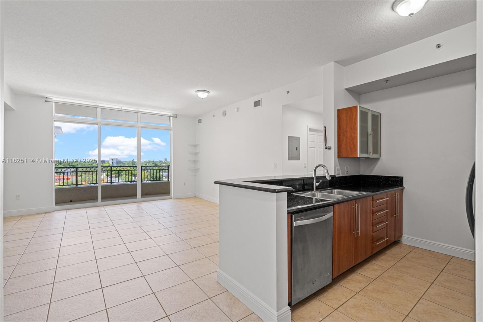 Property photo # 0