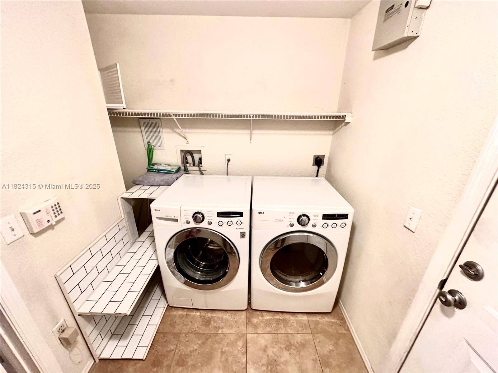 Property photo # 9