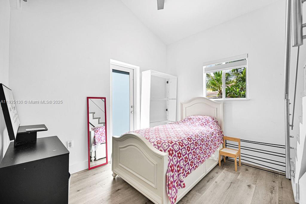 876 NE 81st St, Miami, Florida image 34