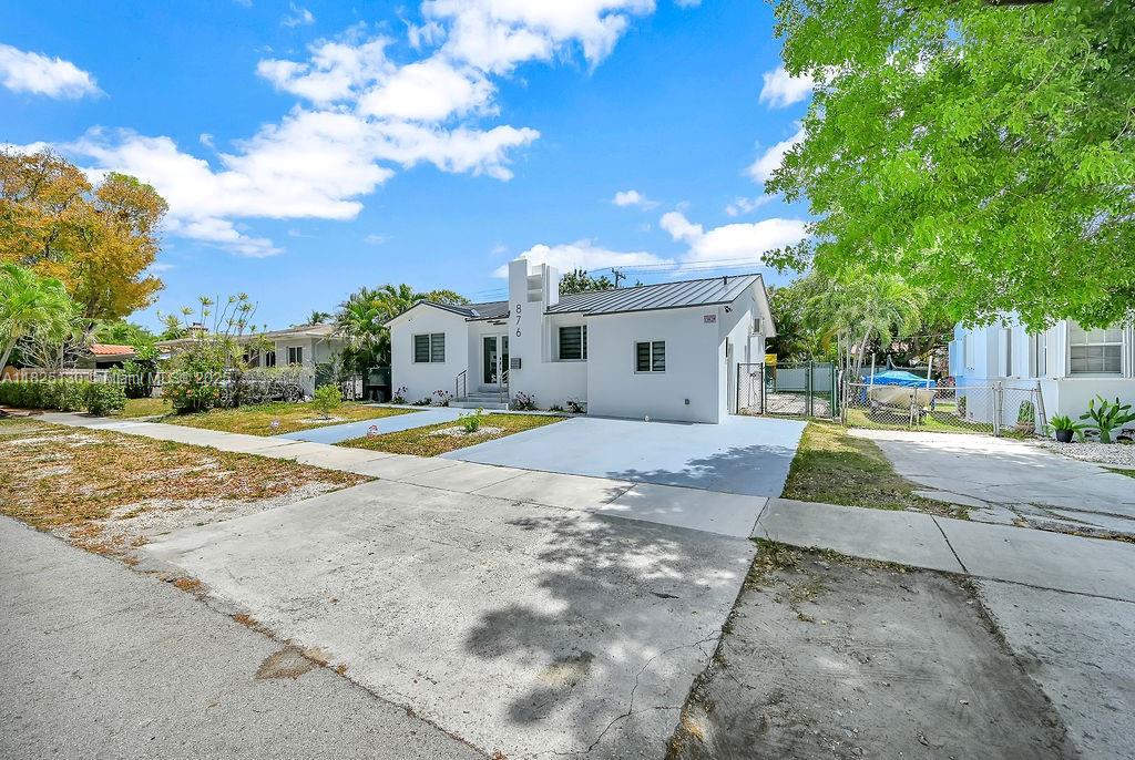 876 NE 81st St, Miami, Florida image 5