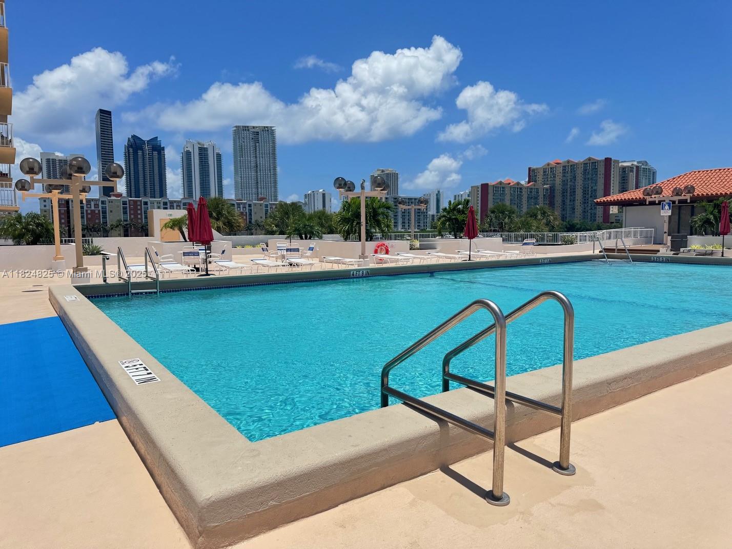 290 174th St #316, Sunny Isles Beach, Florida image 27