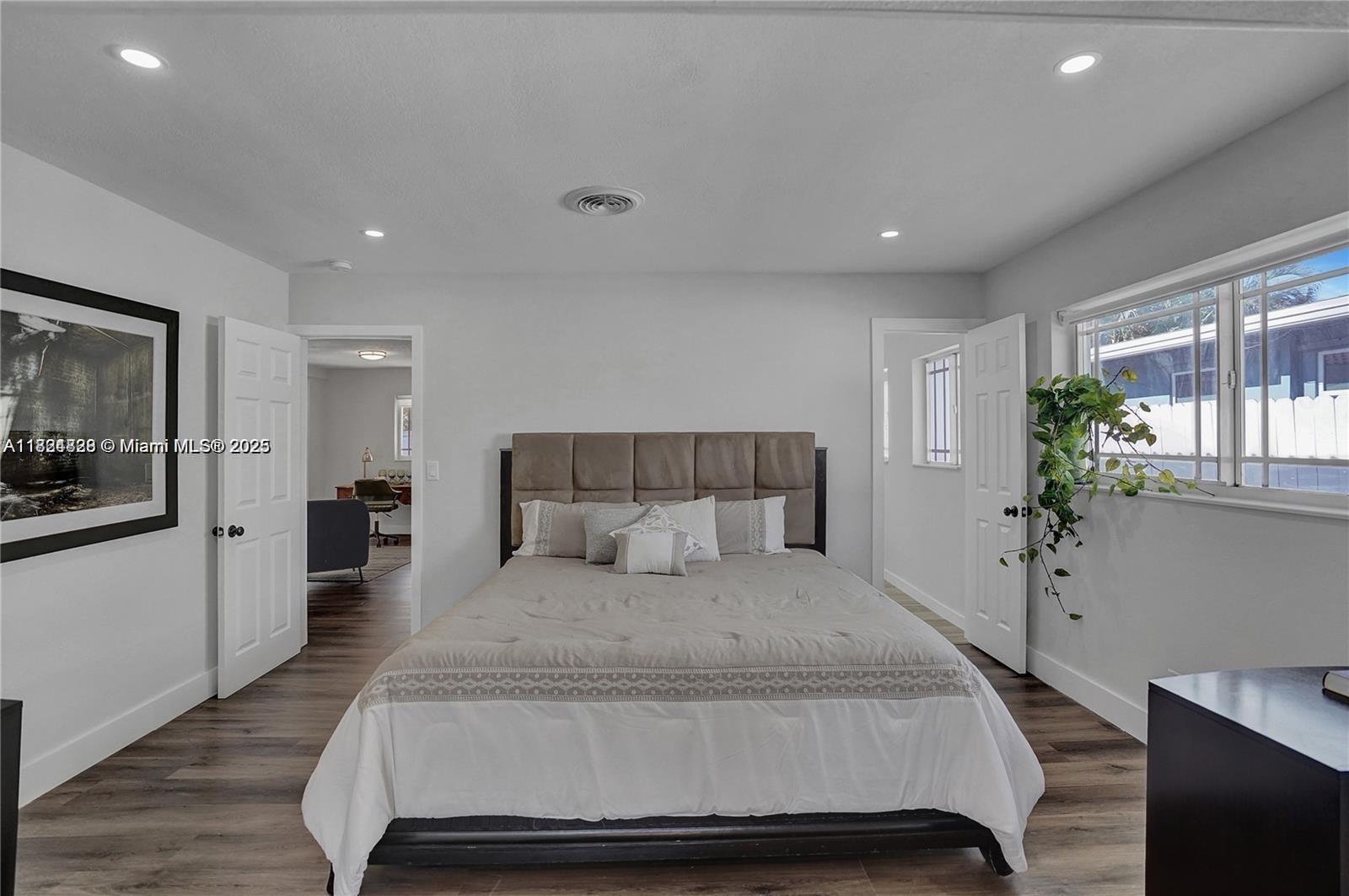 948 NE 26th Ave, Pompano Beach, Florida image 33