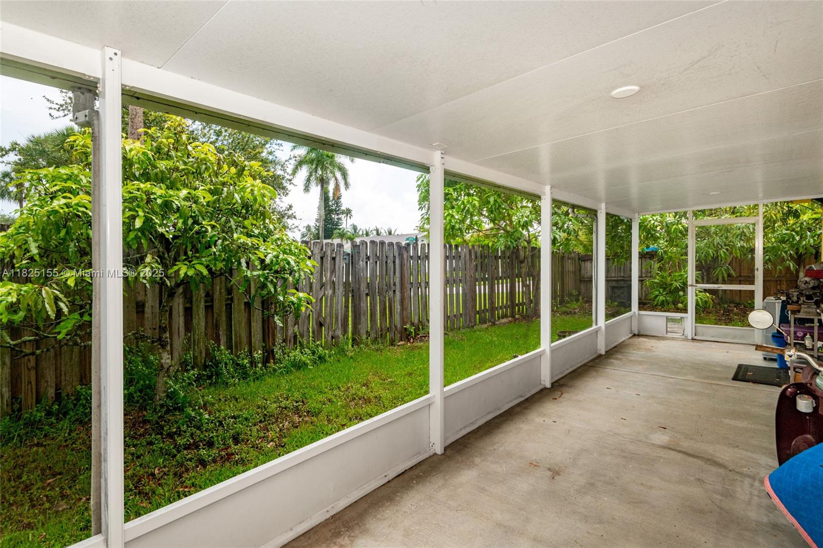 16859 Crestview Ln, Weston, Florida image 31