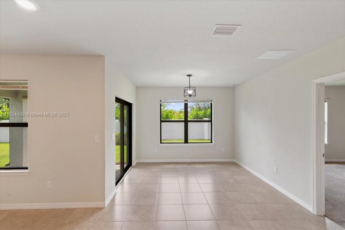 2941 Hibiscus Ave, Lauderdale Lakes, Florida image 26