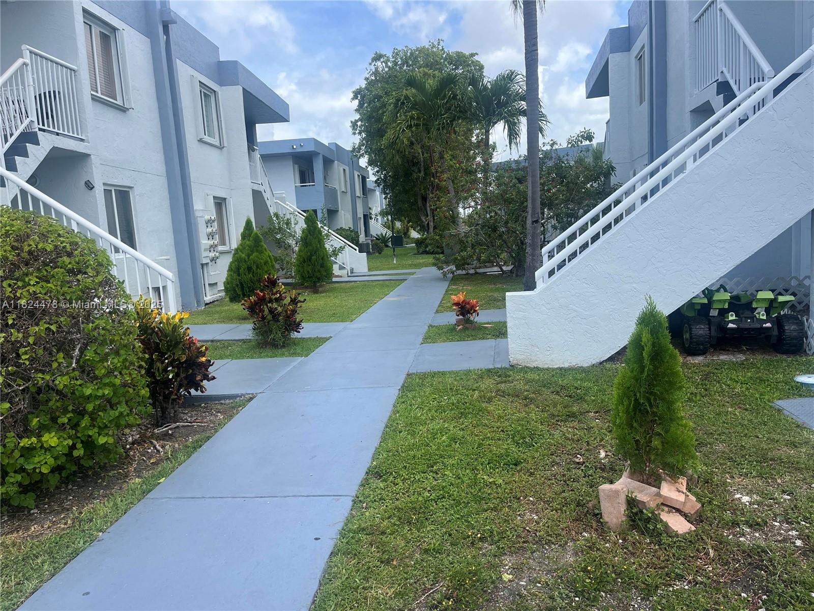 6214 SW 131st Ct #103, Miami, Florida image 1