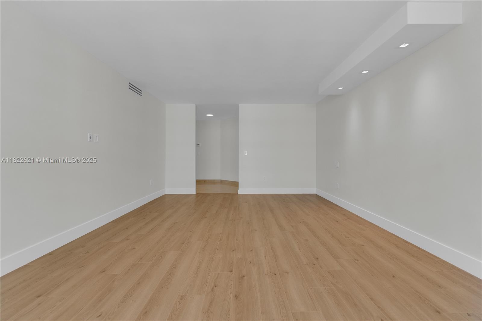 9801 Collins Ave #16Y, Bal Harbour, Florida image 22