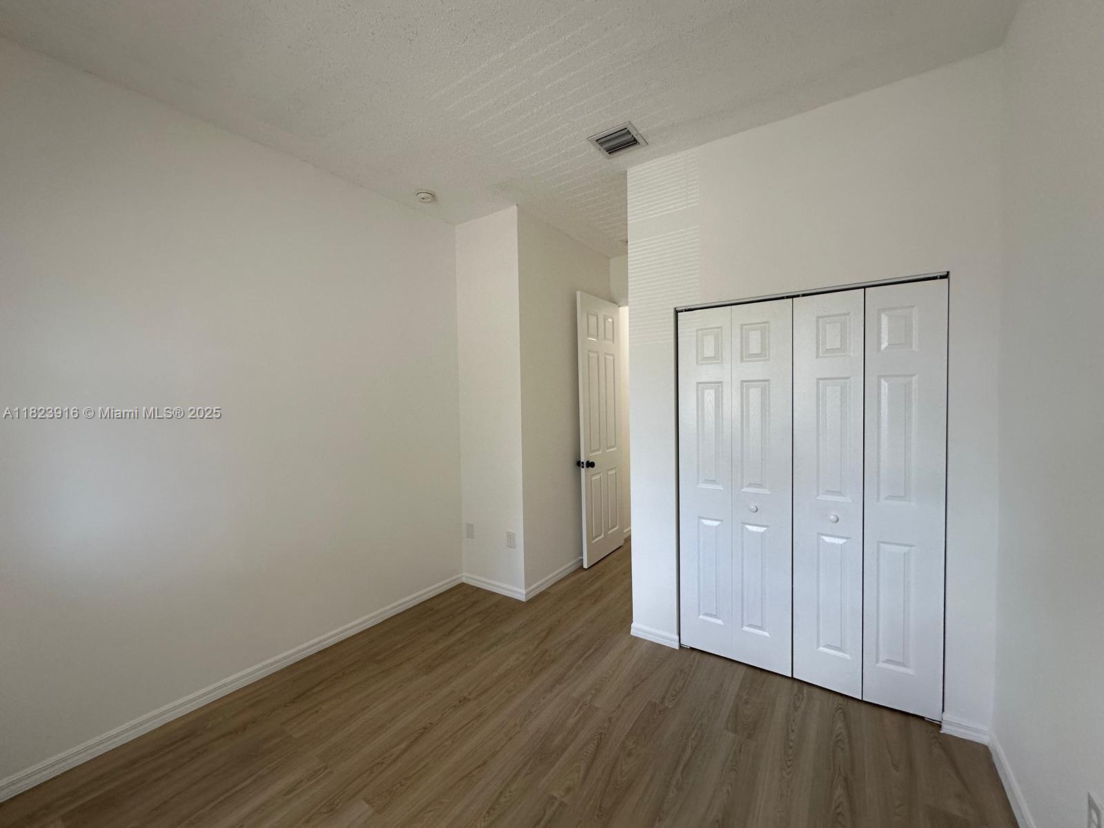 1018 NE 42nd Ter, Homestead, Florida image 25