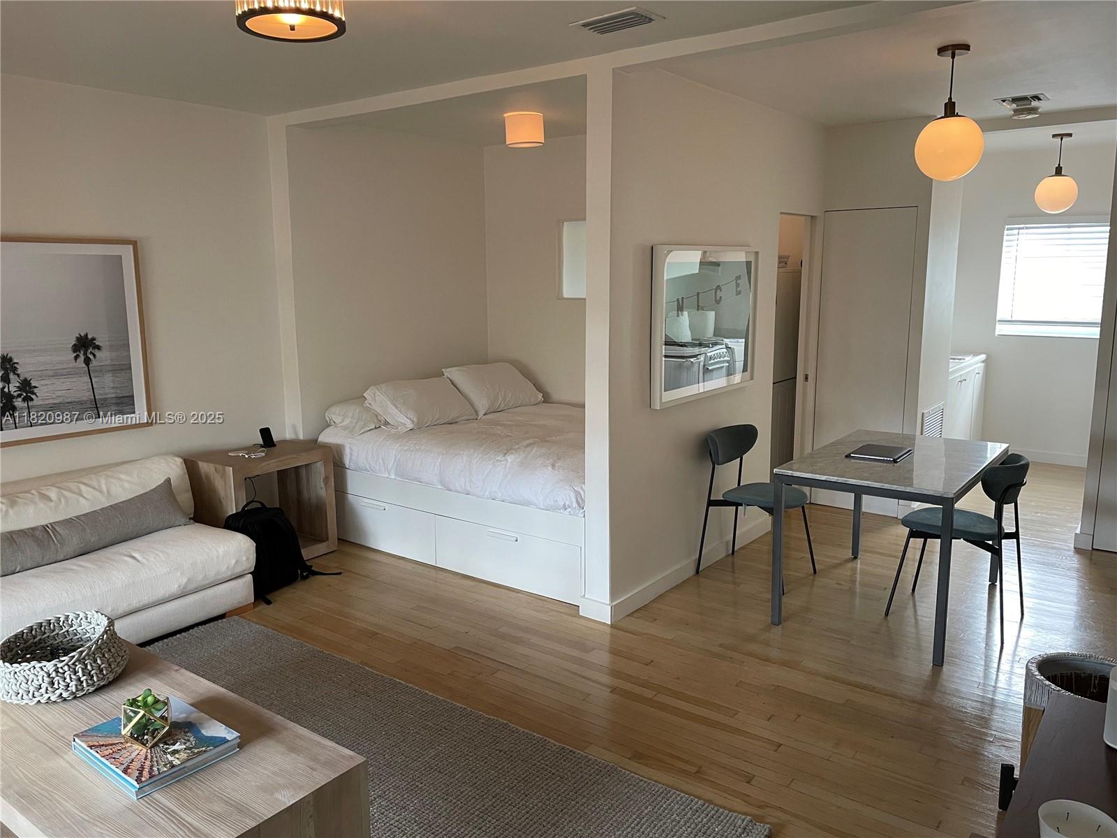 750 Espanola Way #4, Miami Beach, Florida image 2