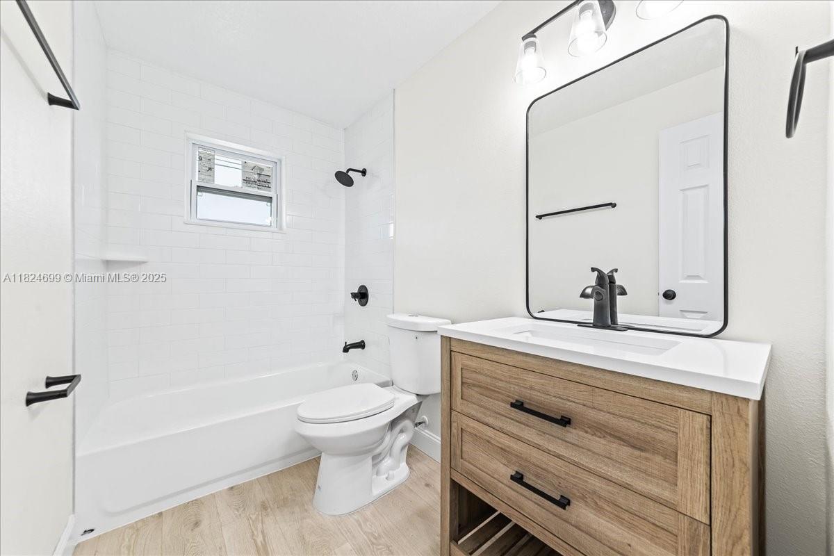 4680 NW 83rd Path #4680, Doral, Florida image 18