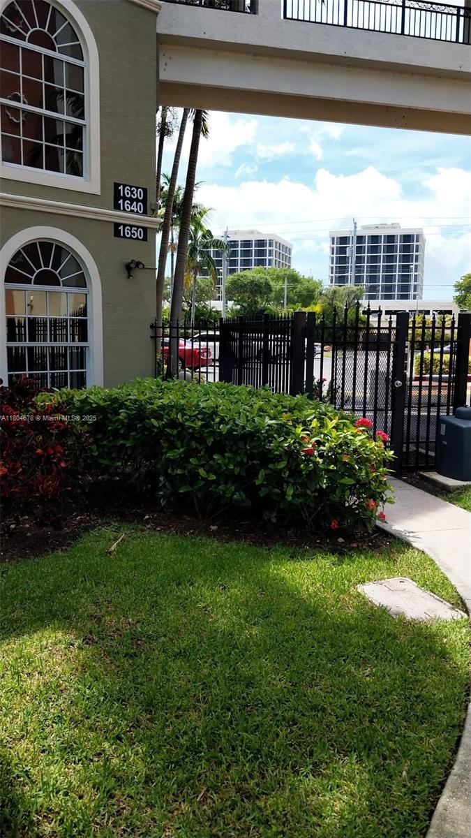 1640 Presidential Way Unit 103, West Palm Beach, Florida 33401