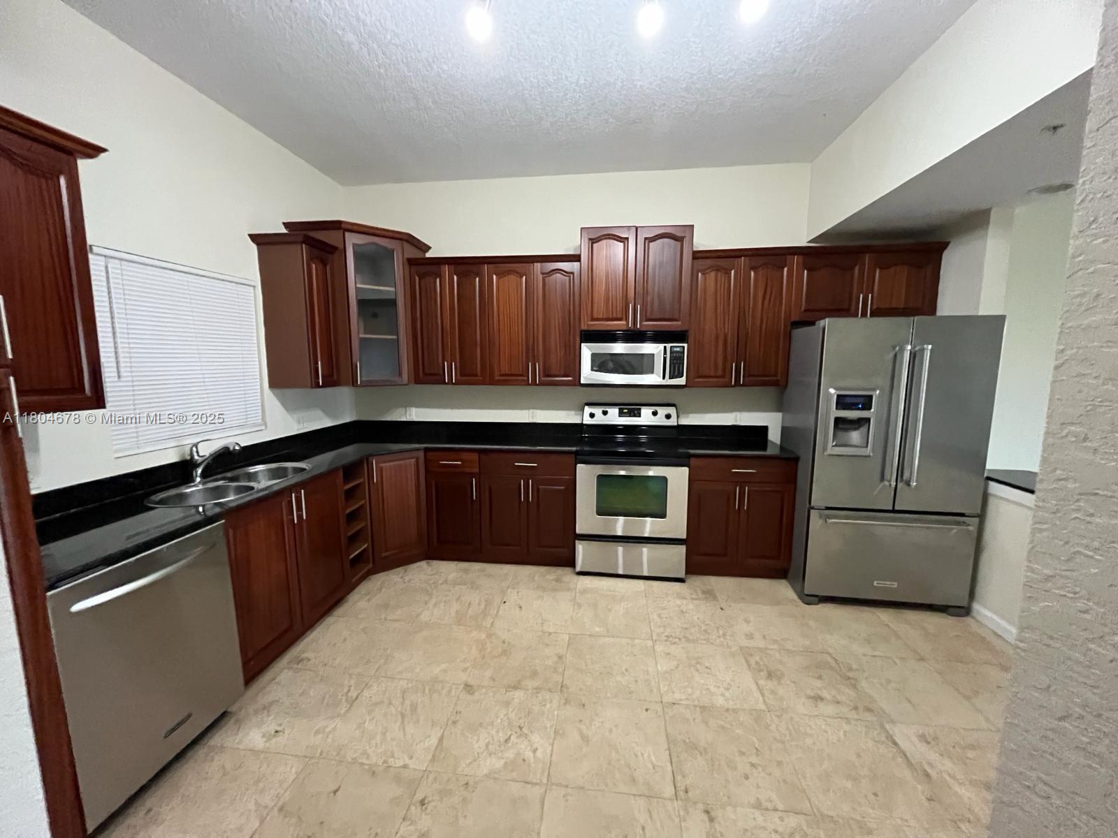 1640 Presidential Way 103