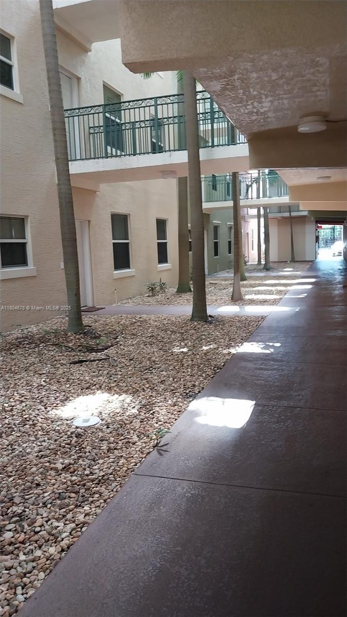 1640 Presidential Way 103