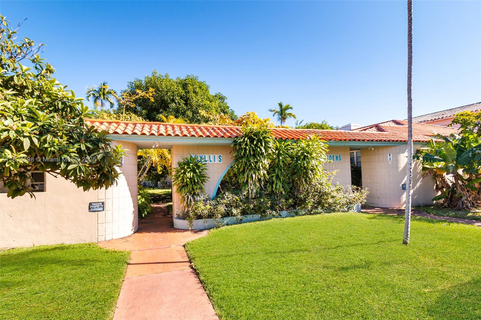 Property photo # 0