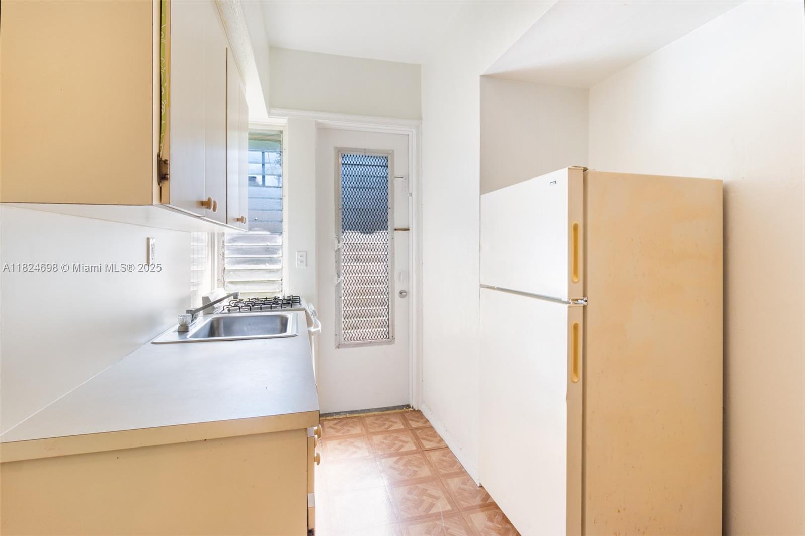 Property photo # 6