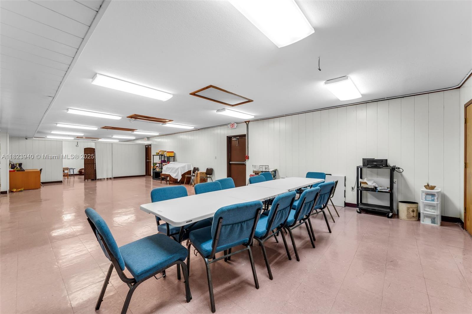 185 NE 8th St (campbell Dr), Homestead, Florida image 16