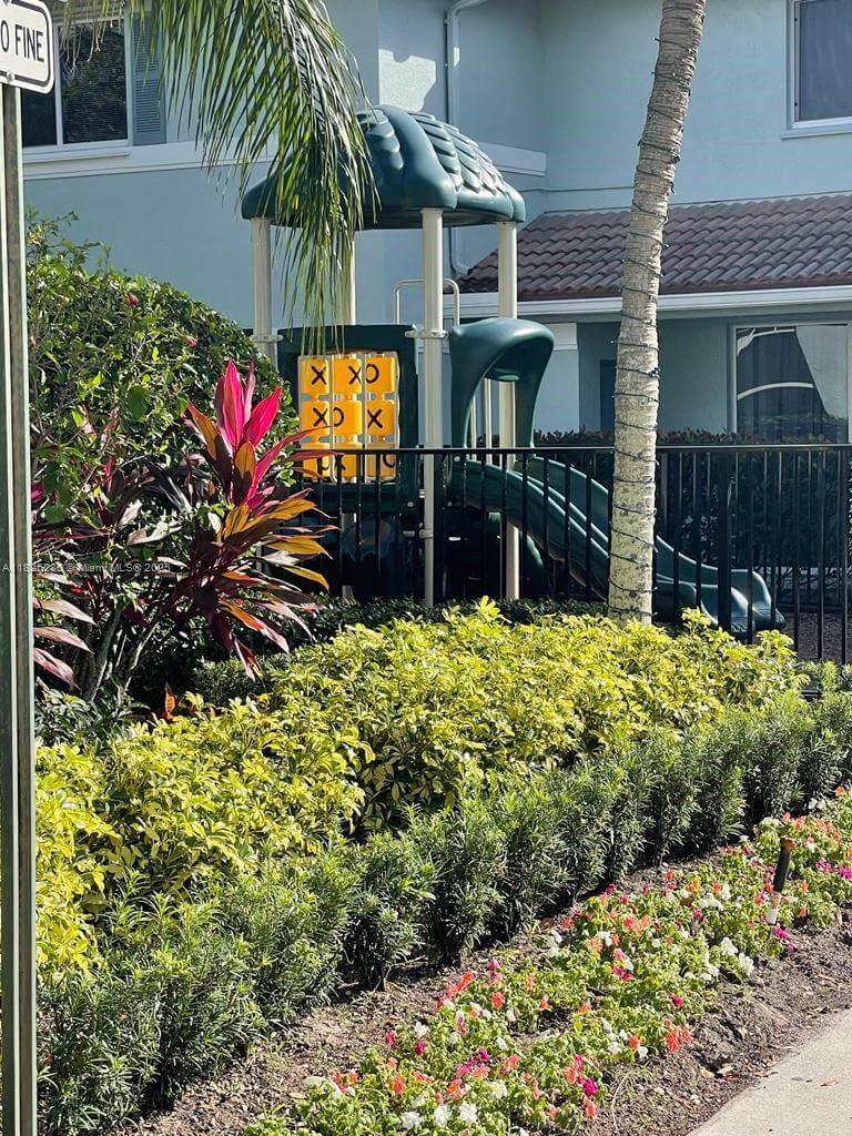 3550 Oleander Ter, Riviera Beach, Florida image 22
