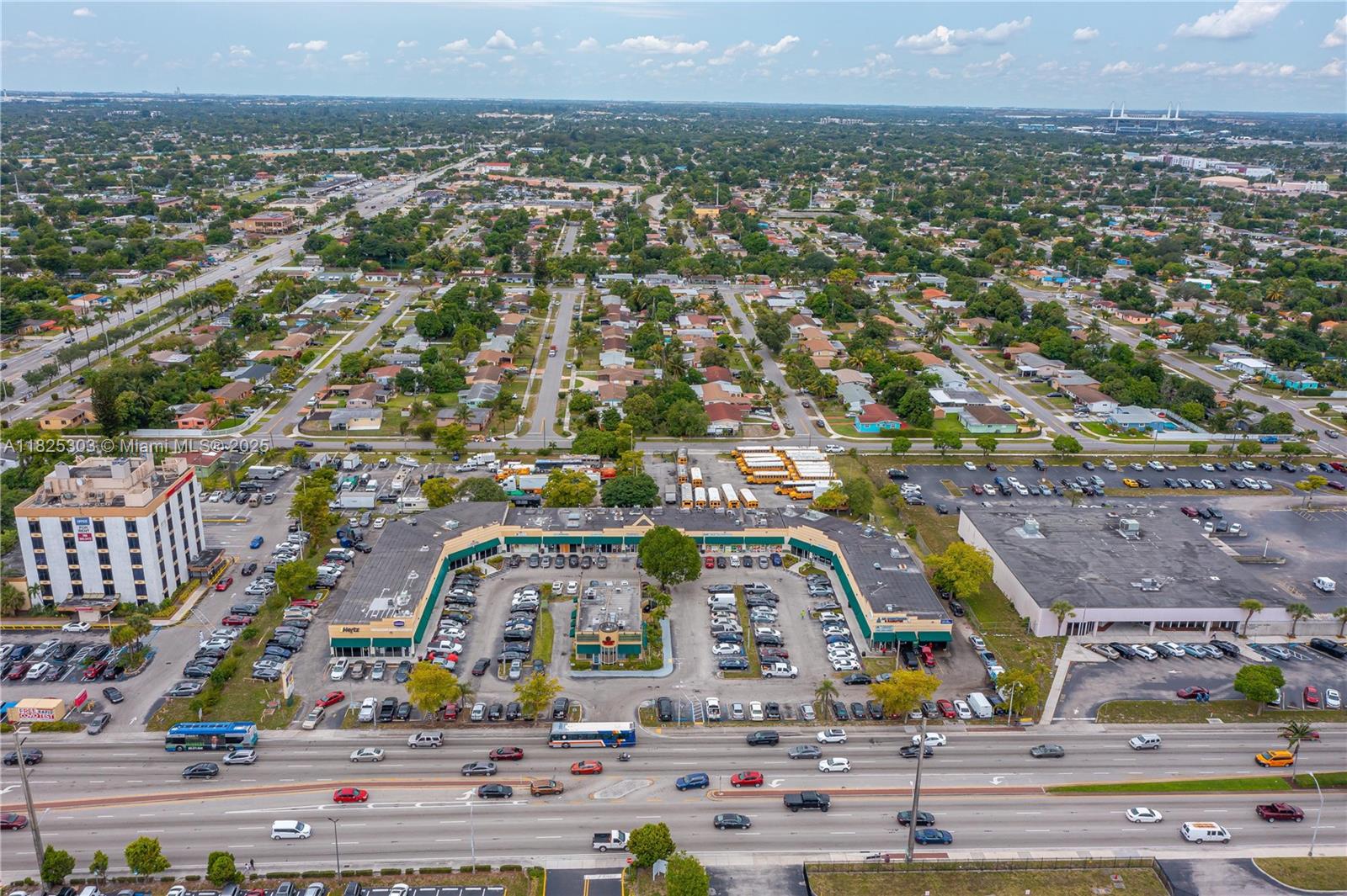 18352 NW 2nd Ave, Miami Gardens, Florida image 13