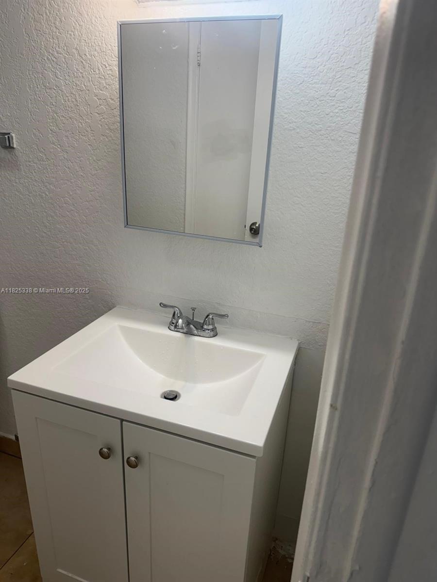 4045 NW 19th St, Lauderhill, Florida image 11
