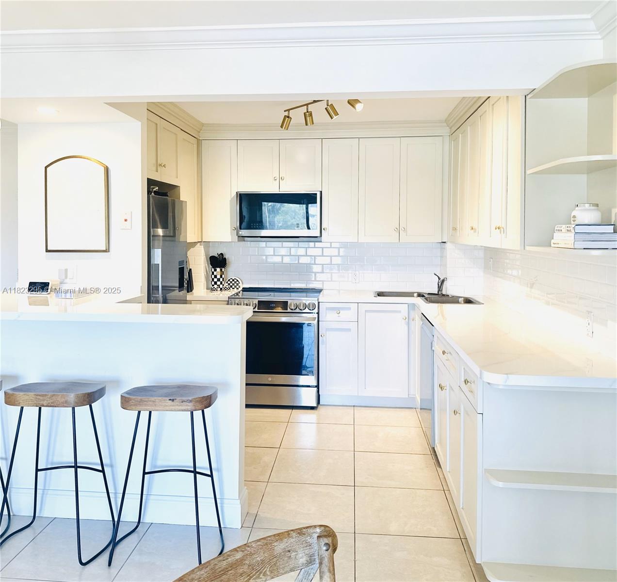 1625 SE 10th Ave #305, Fort Lauderdale, Florida image 3