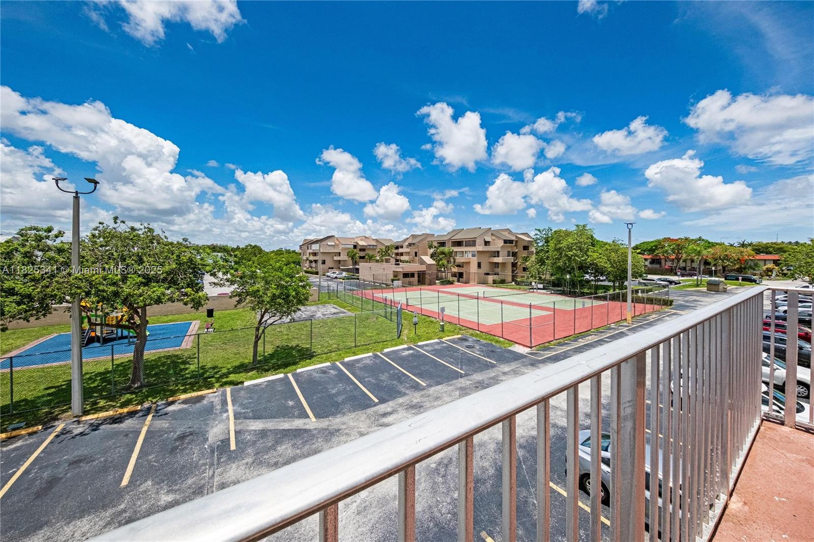 10700 SW 108th Ave #C316, Miami, Florida image 25
