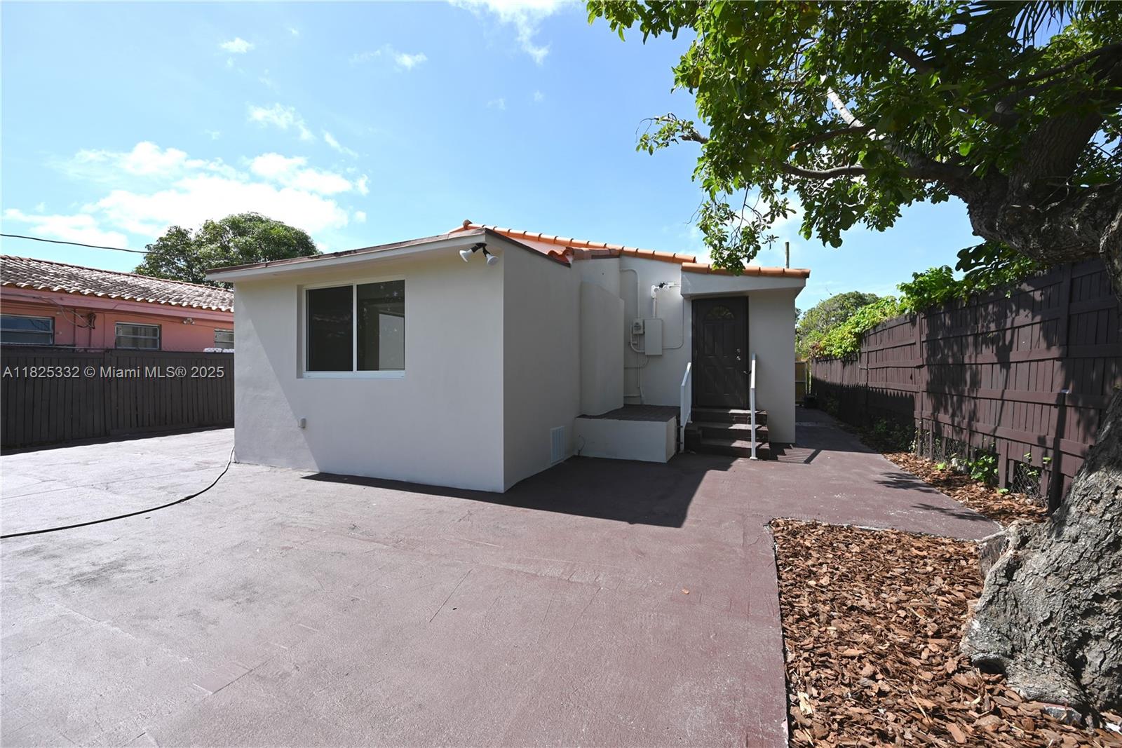 2949 SW 14th St, Miami, Florida image 16