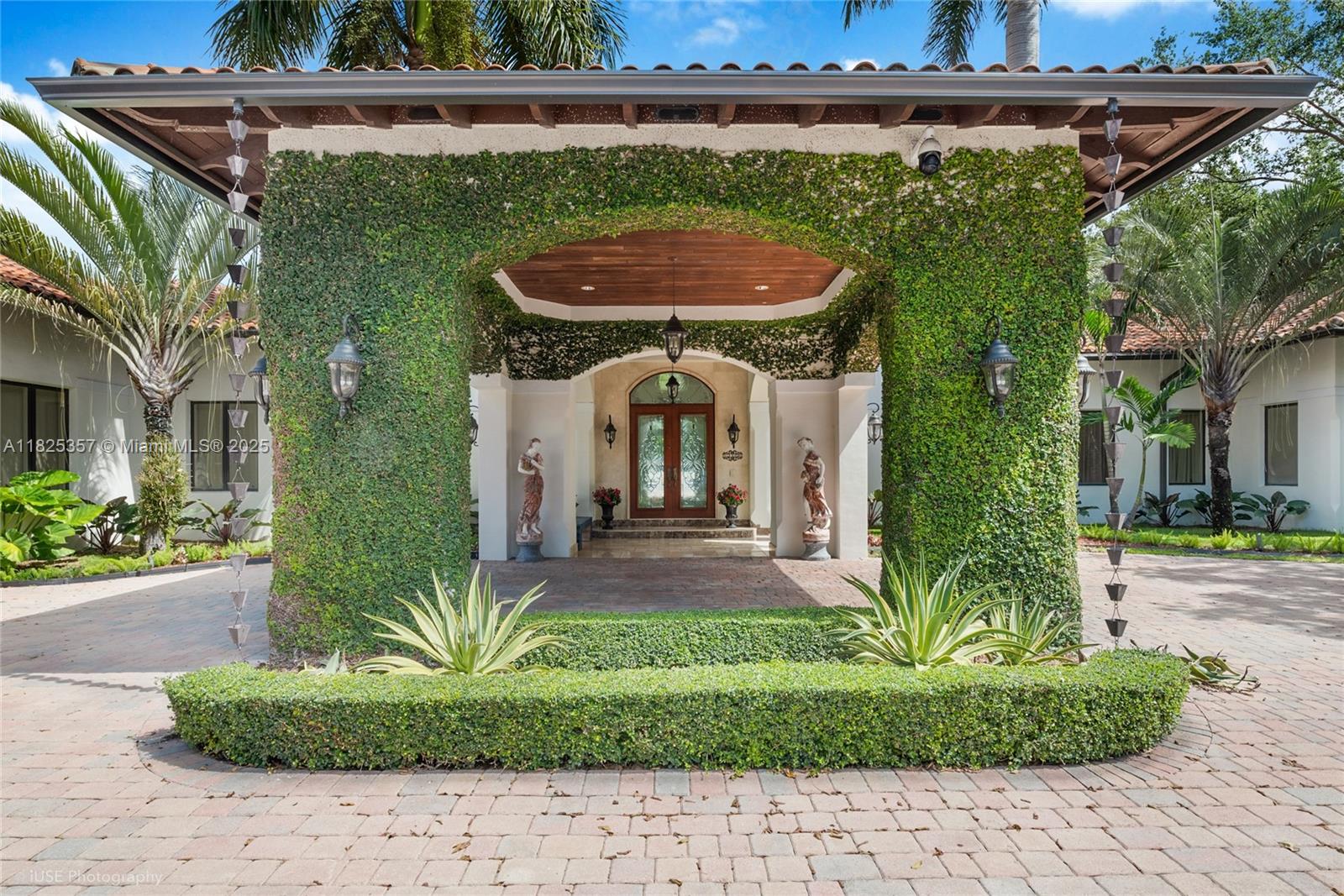 7405 104th St Unit , Pinecrest, Florida 33156