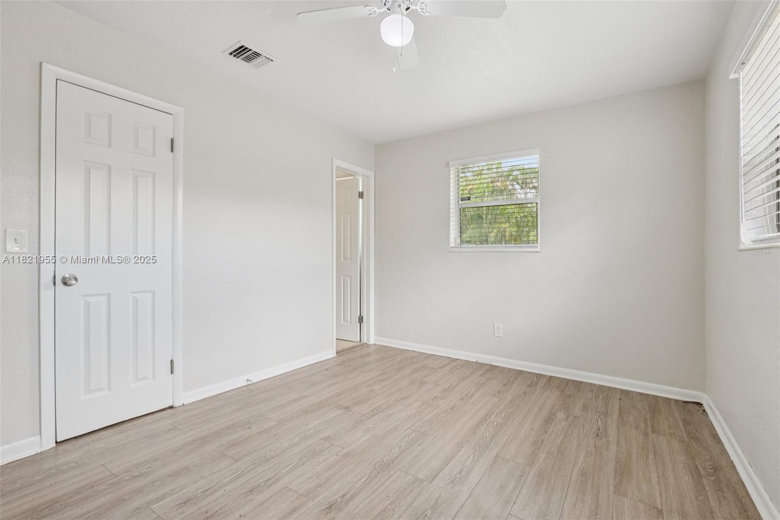 2817 SW 8th St, Fort Lauderdale, Florida image 21