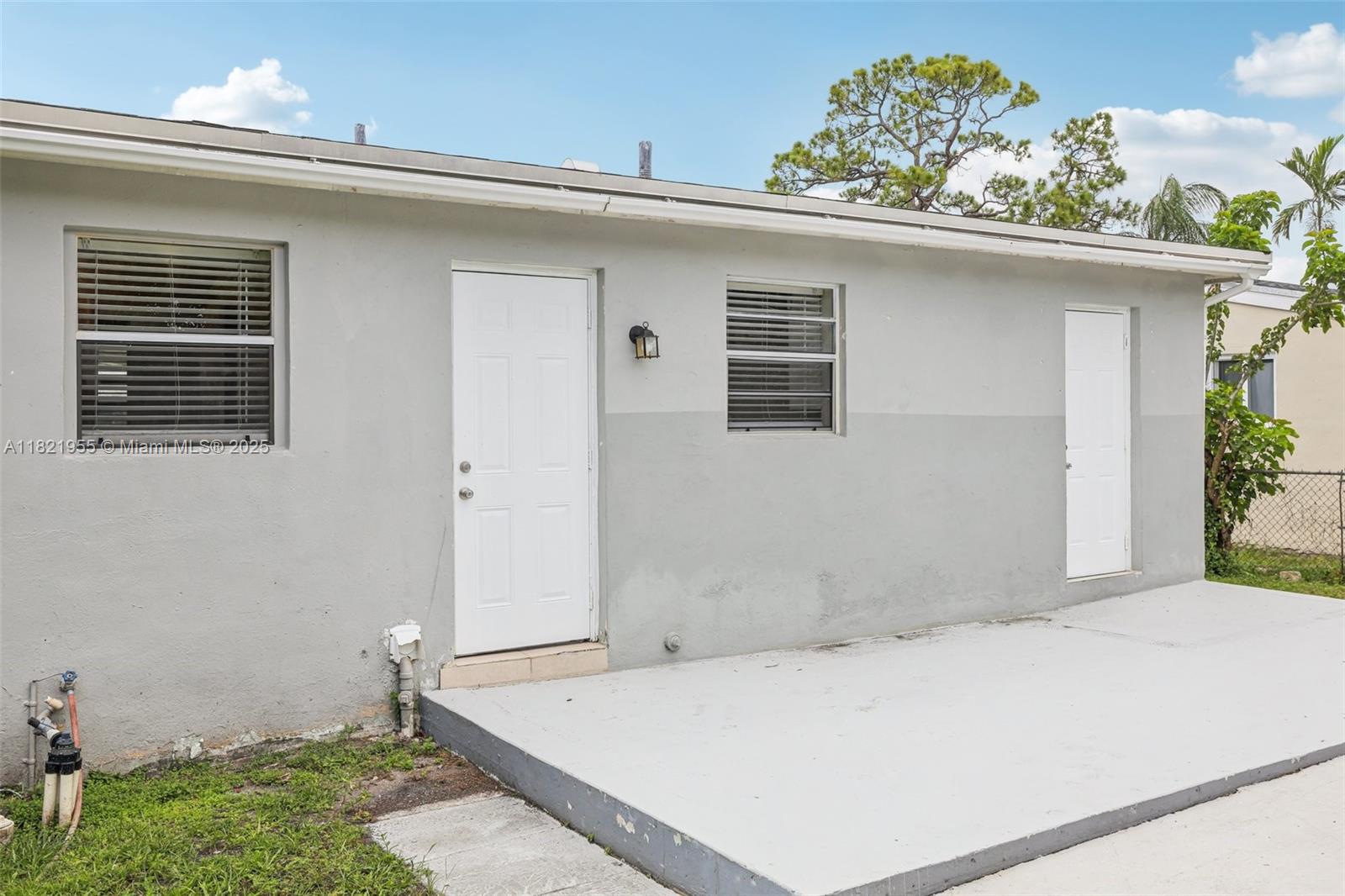 2817 SW 8th St, Fort Lauderdale, Florida image 30