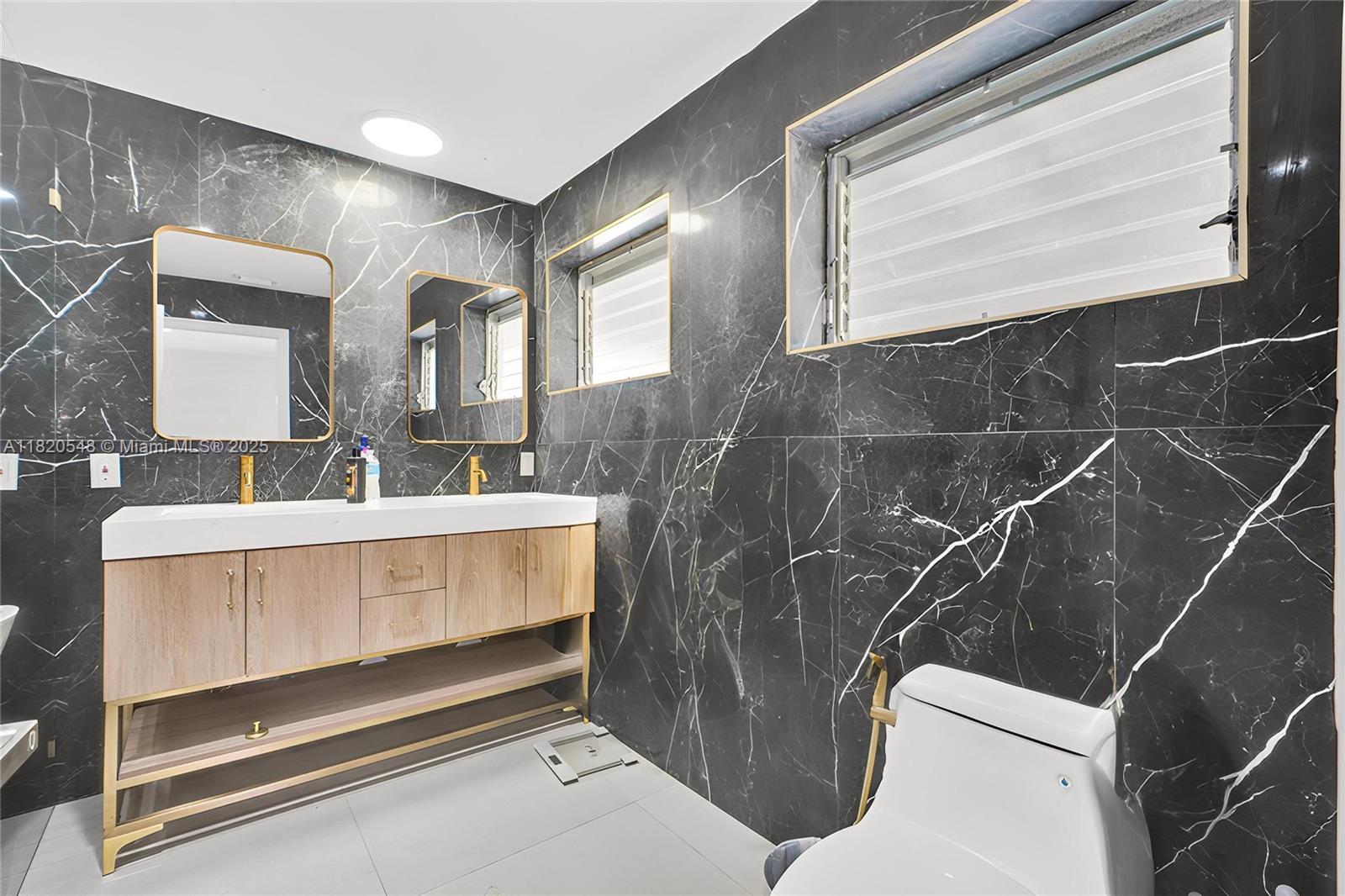 3338 Cleveland St, Hollywood, Florida image 14