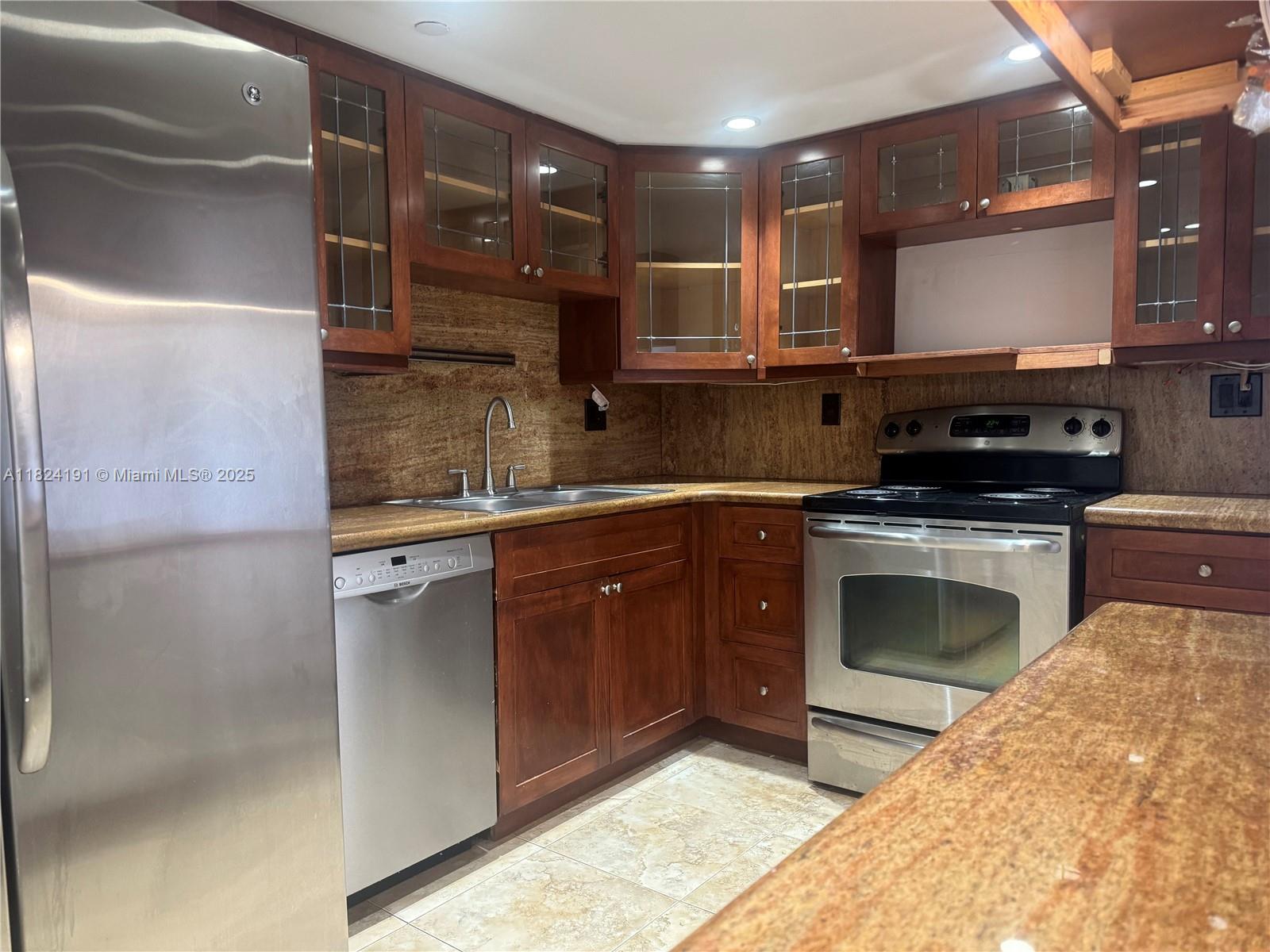 Residential, Miami, Florida image 15