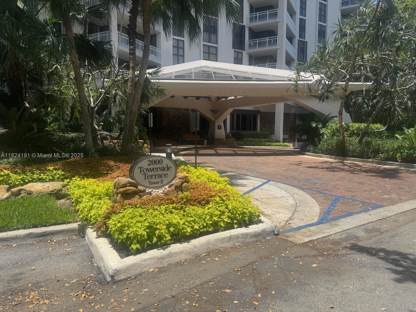 Residential, Miami, Florida image 3