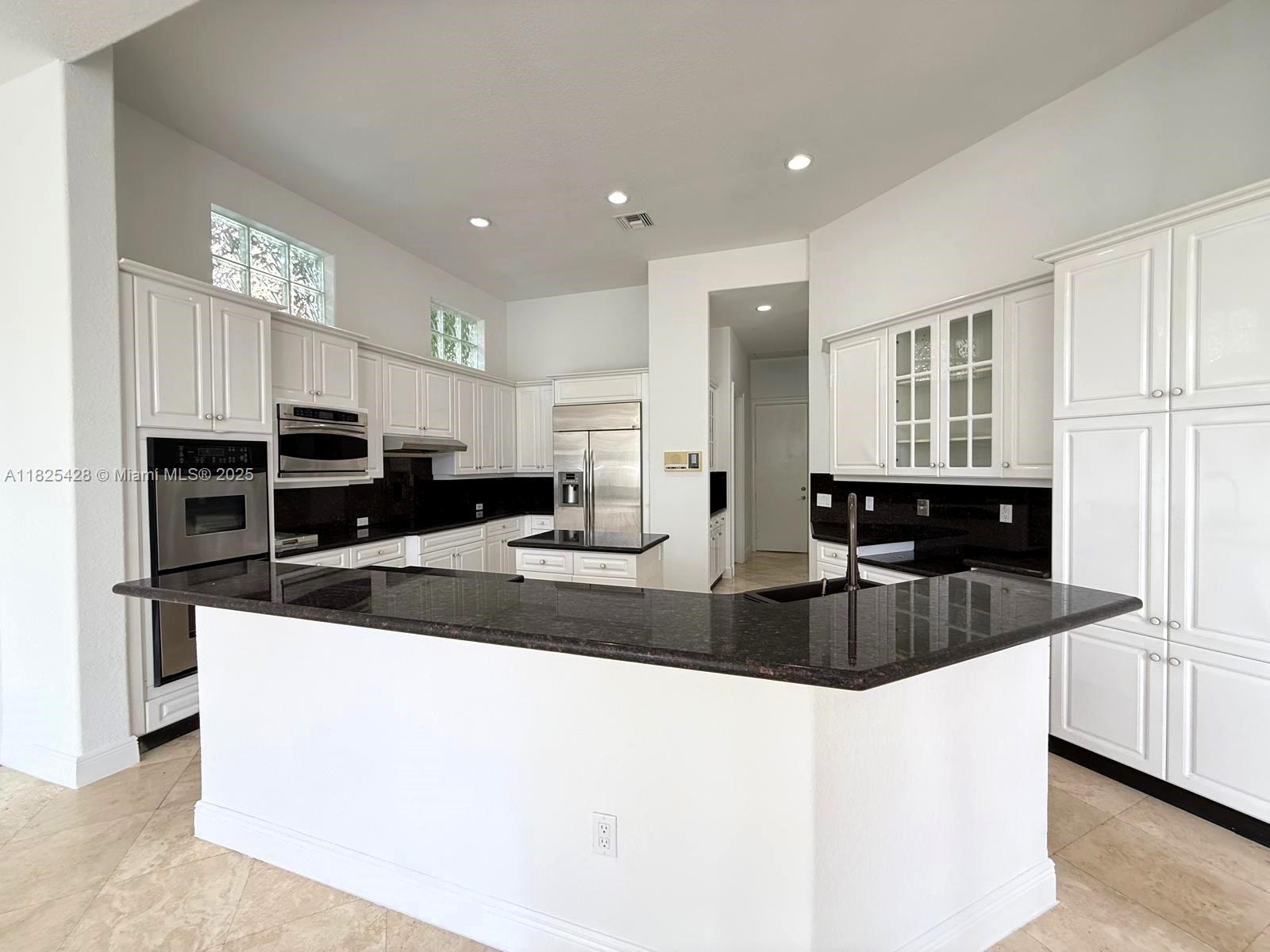 996 Sanibel Dr, Hollywood, Florida image 18