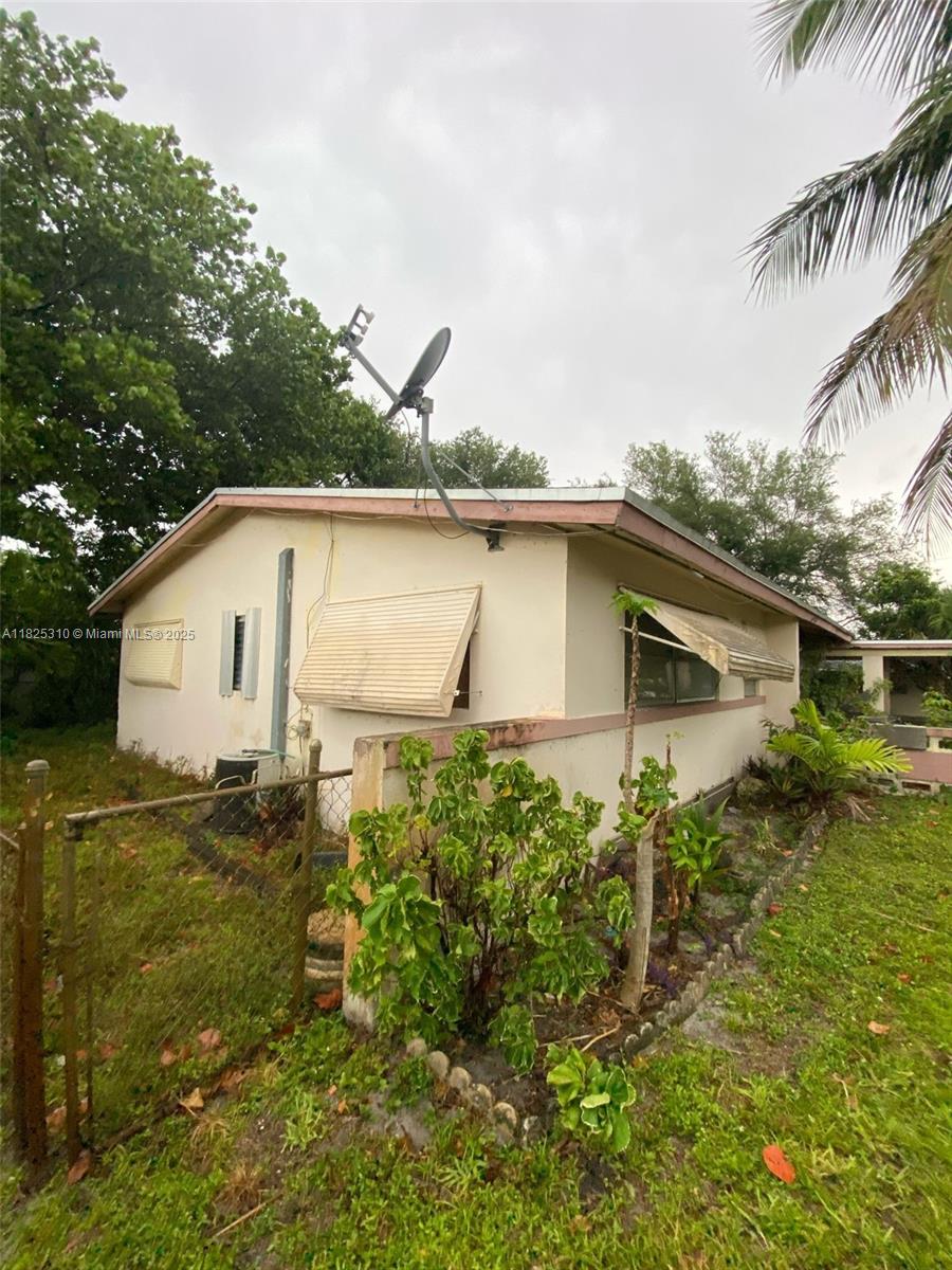 1711 NW 27th Ter, Fort Lauderdale, Florida image 28
