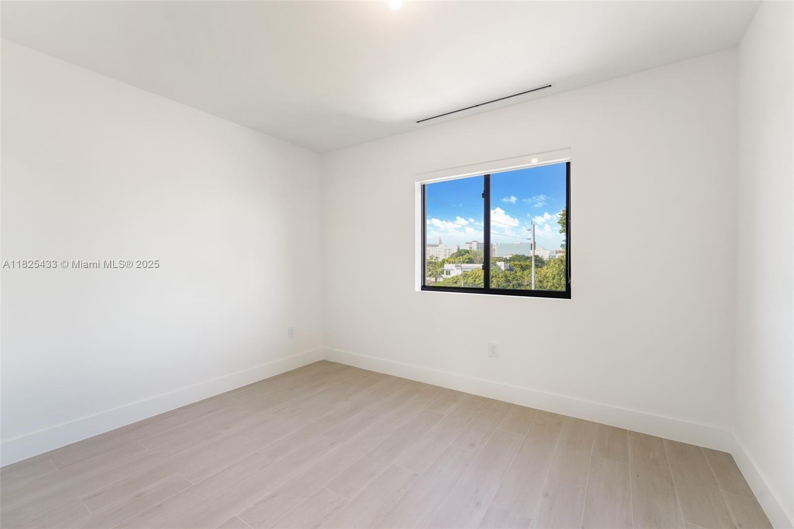 3345 SW 22nd Ter, Miami, Florida image 9