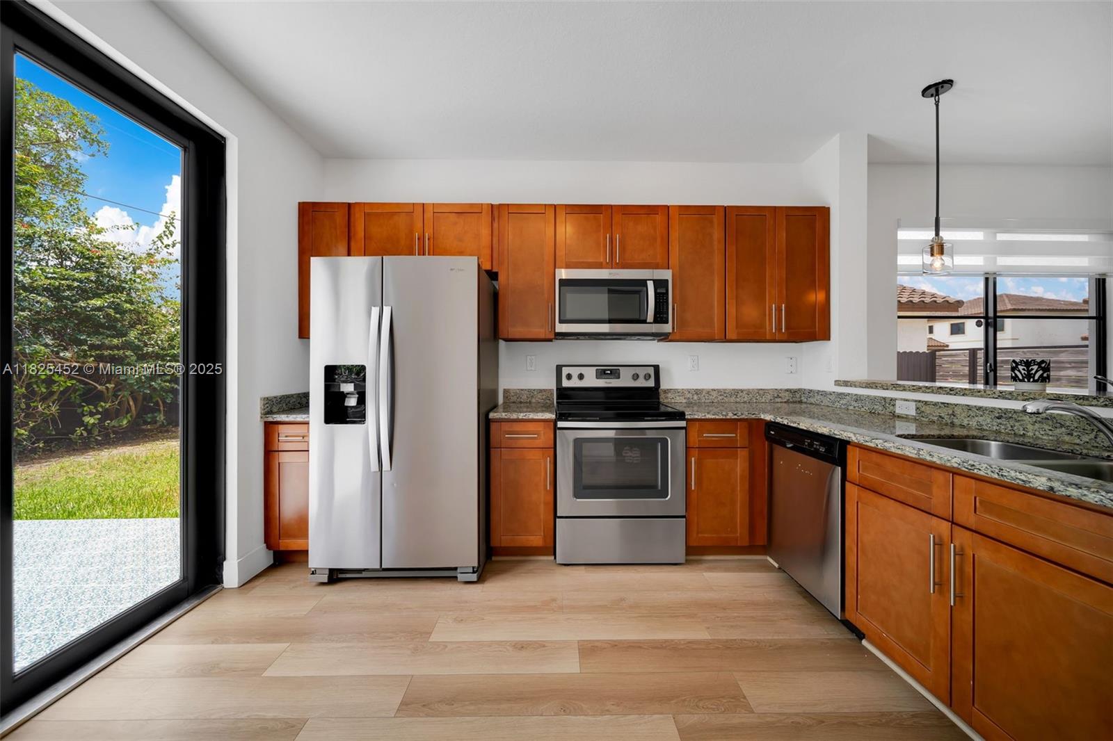23061 SW 114th Path, Miami, Florida image 12