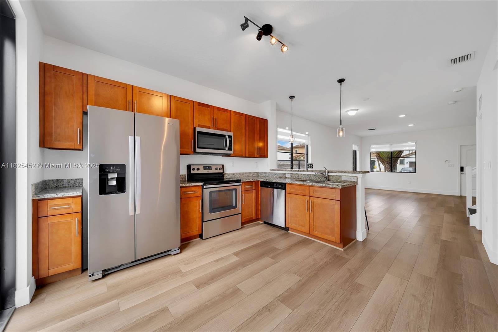23061 SW 114th Path, Miami, Florida image 13