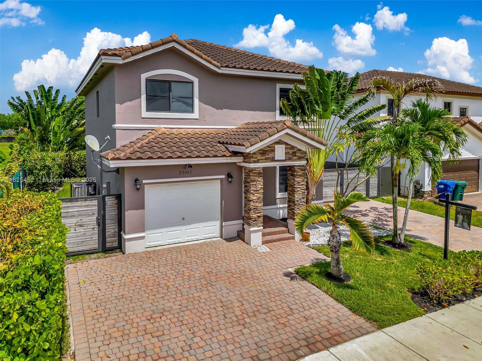 23061 SW 114th Path, Miami, Florida image 2