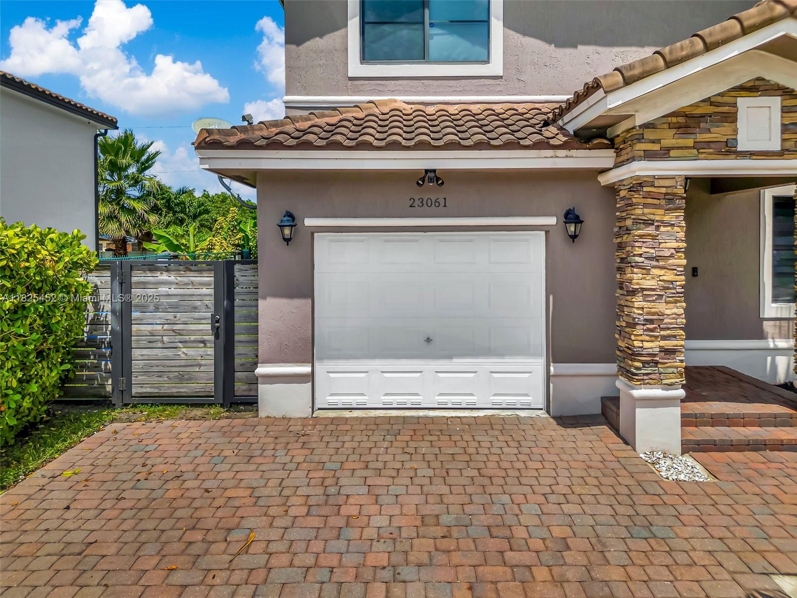 23061 SW 114th Path, Miami, Florida image 3