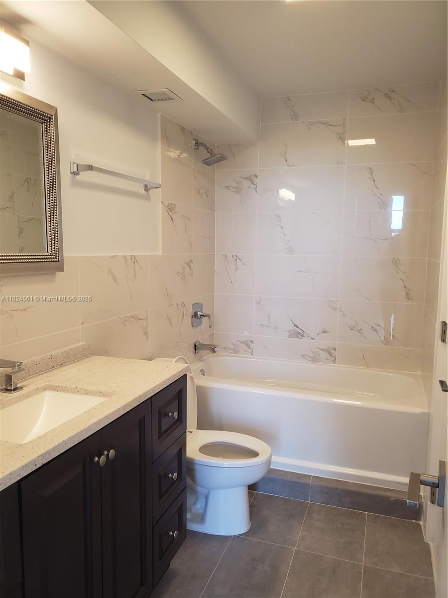 13499 Biscayne Blvd #1105, North Miami, Florida image 14